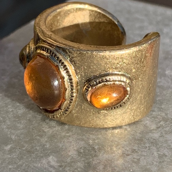 A Stunning Vintage Nina Ricci Etruscan Revival Ring w/Amber Colored Stones - Picture 2 of 12